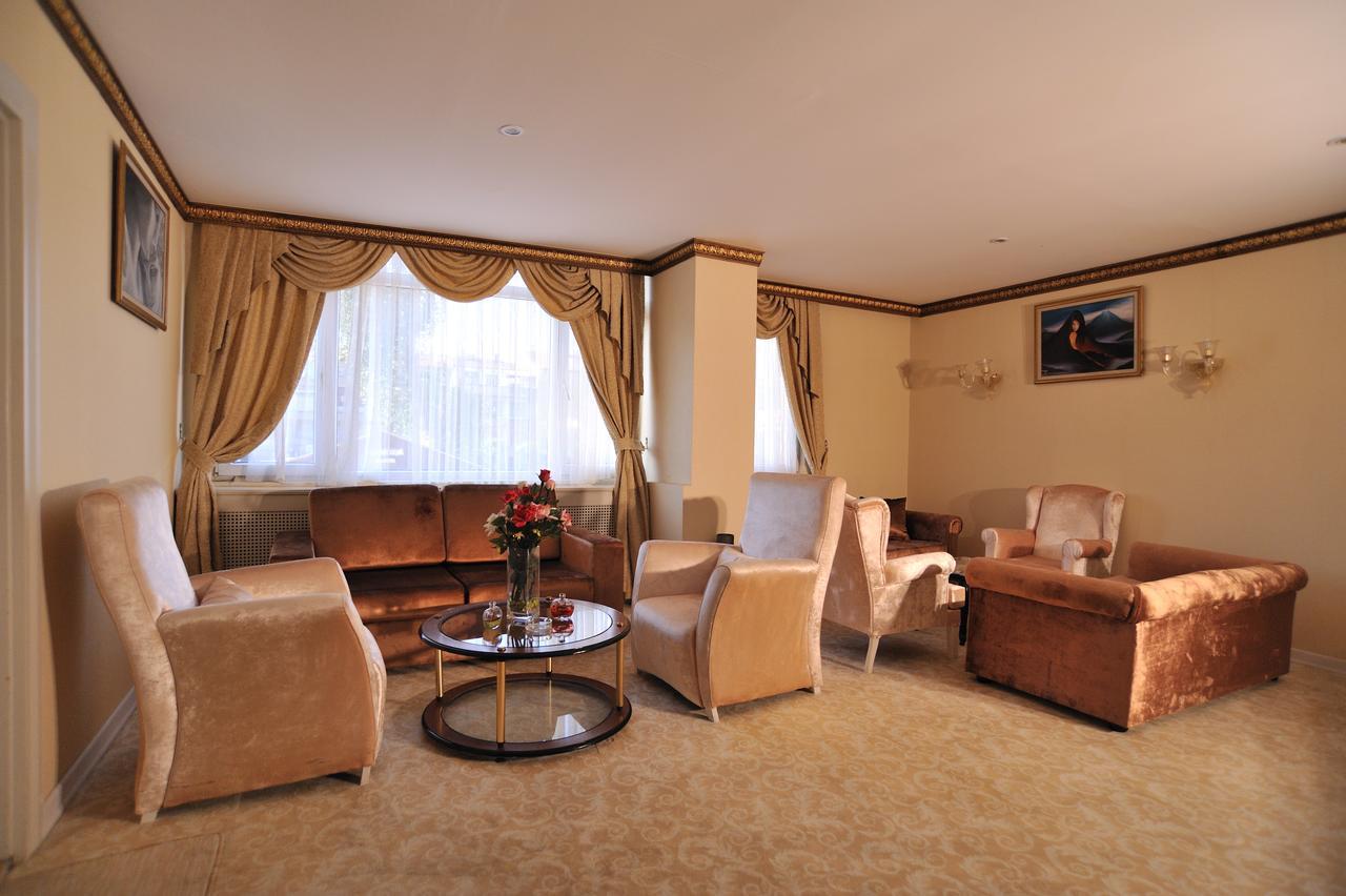 Hôtel Pelikan à Büyükçekmece Extérieur photo